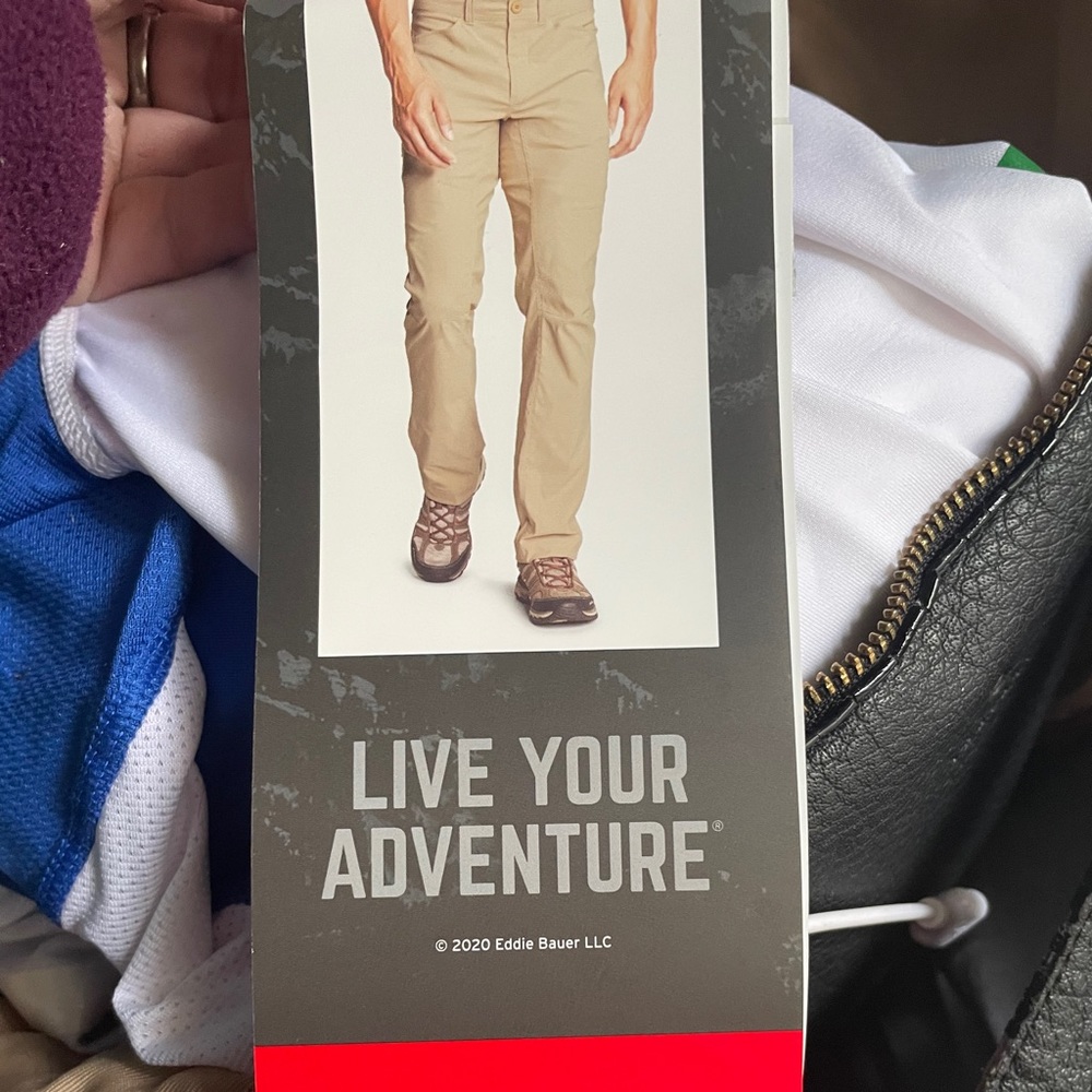 Men’s NWT cargo tech pants 34x32